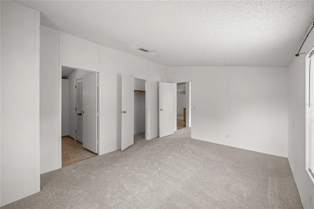 2011 NW 28th Court Ocala FL 34475