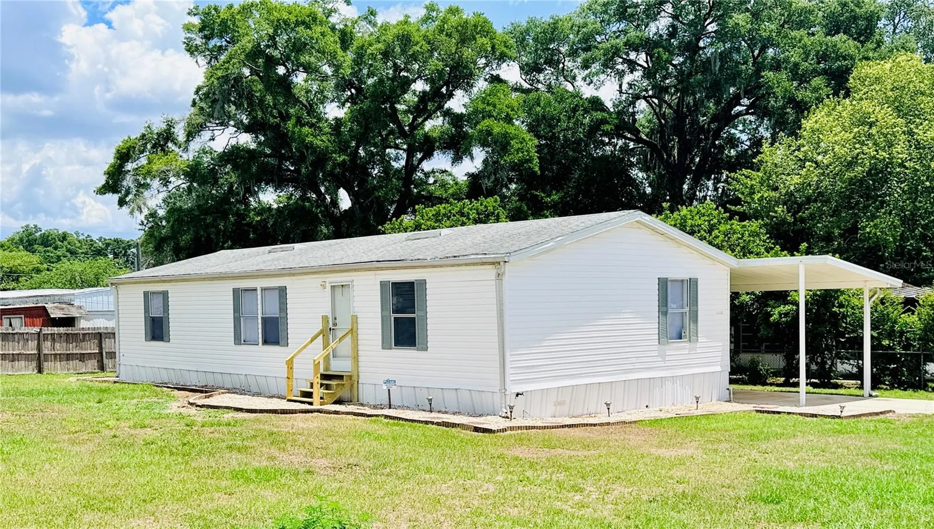 2011 NW 28th Court Ocala FL 34475