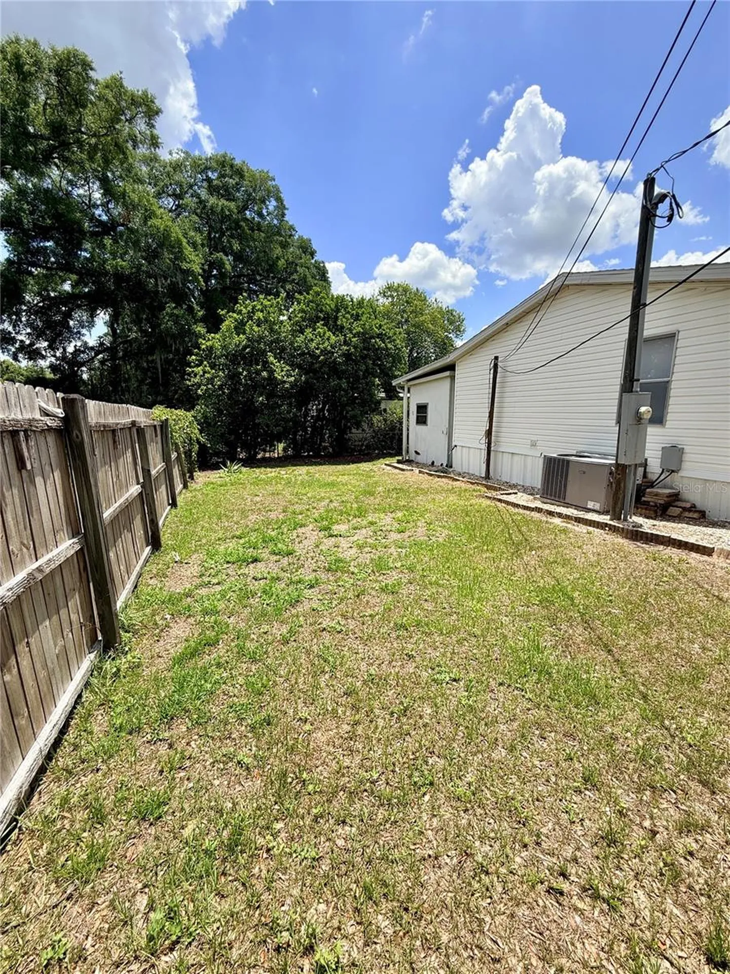 2011 NW 28th Court Ocala FL 34475