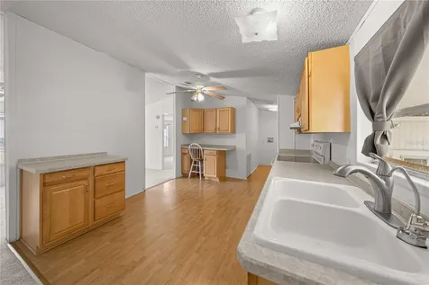 2011 NW 28th Court Ocala FL 34475