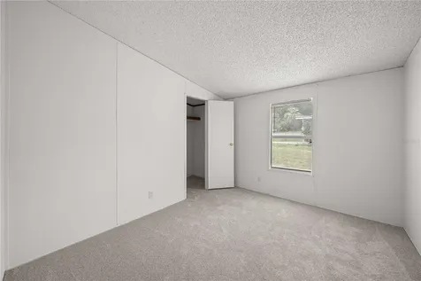 2011 NW 28th Court Ocala FL 34475