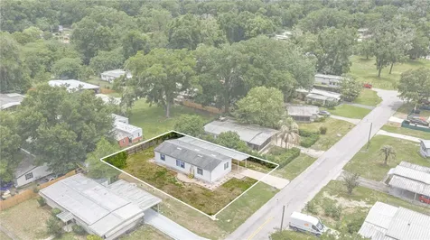 2011 NW 28th Court Ocala FL 34475