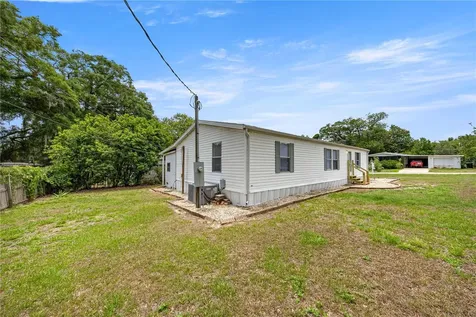 2011 NW 28th Court Ocala FL 34475