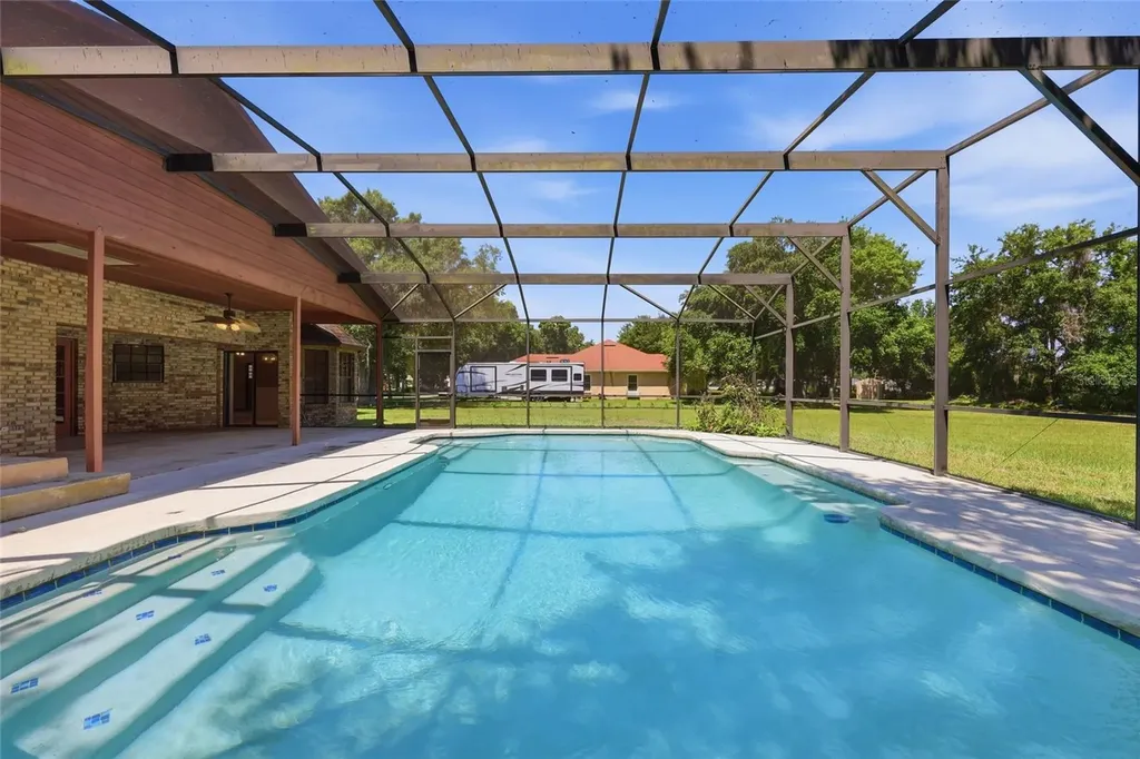 3021 Pinewood Court Kissimmee FL 34746