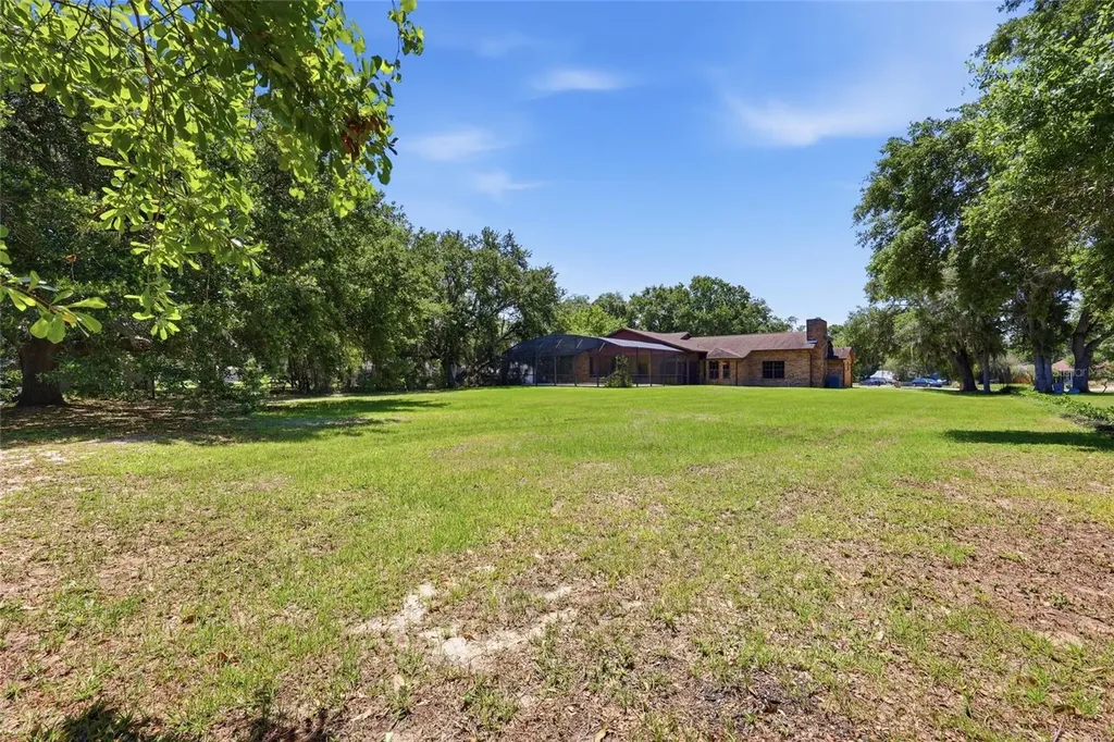 3021 Pinewood Court Kissimmee FL 34746