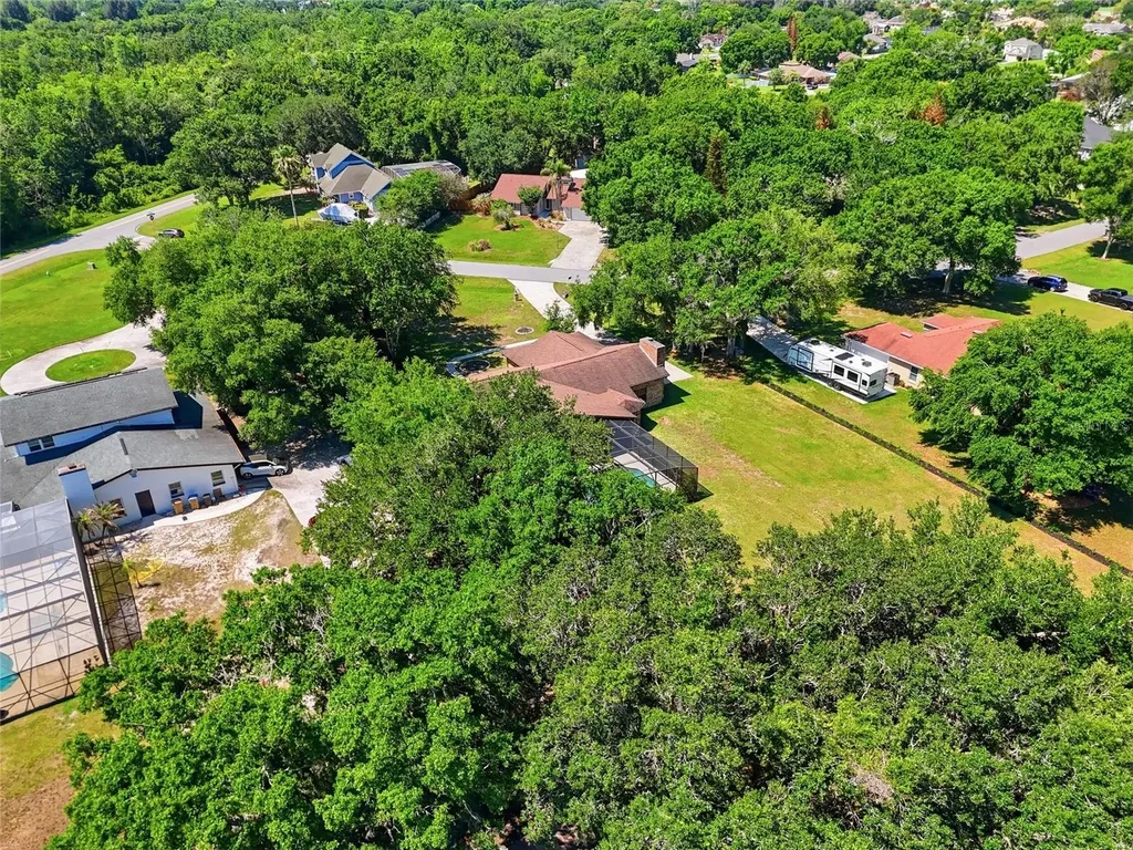 3021 Pinewood Court Kissimmee FL 34746