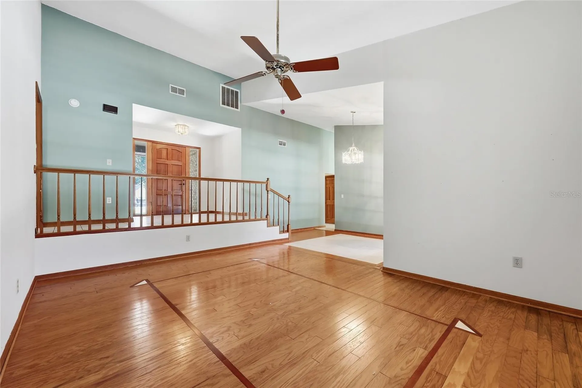 3021 Pinewood Court Kissimmee FL 34746