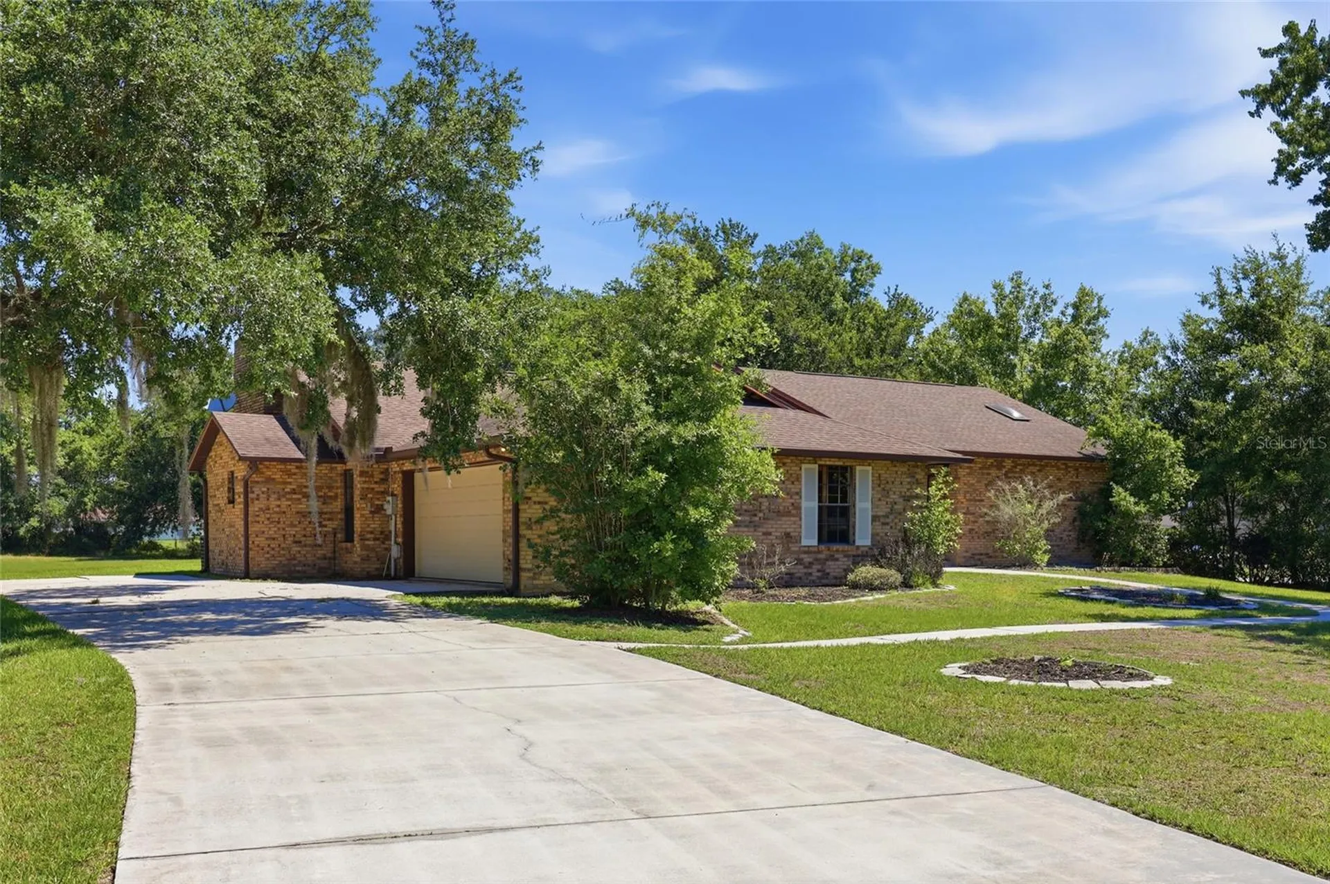 3021 Pinewood Court Kissimmee FL 34746