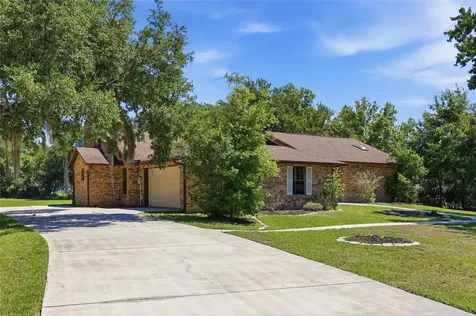 3021 Pinewood Court Kissimmee FL 34746