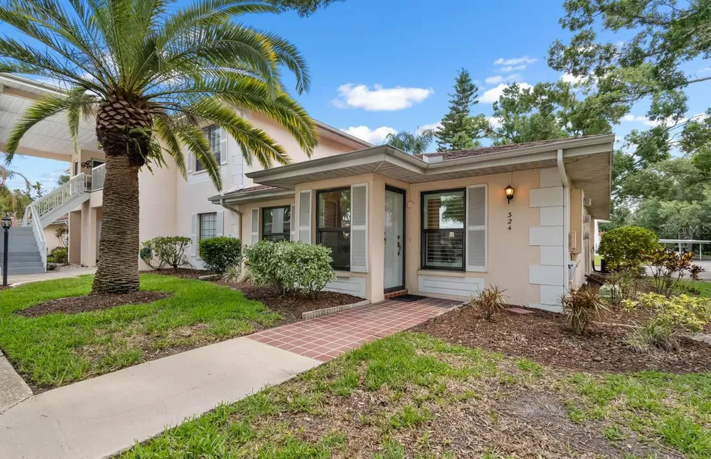 324 Kelsey Way Sun City Center FL 33573