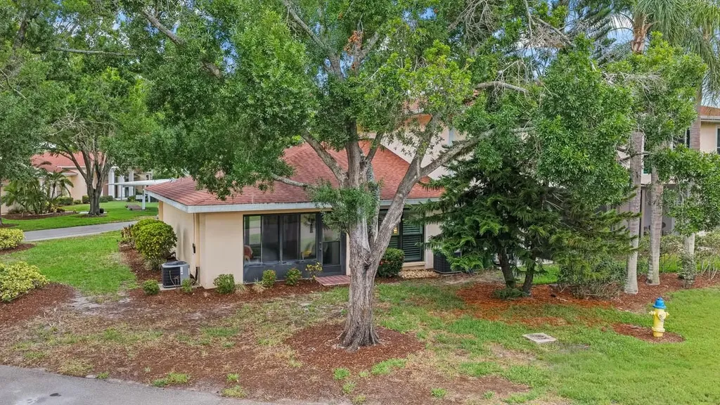 324 Kelsey Way Sun City Center FL 33573