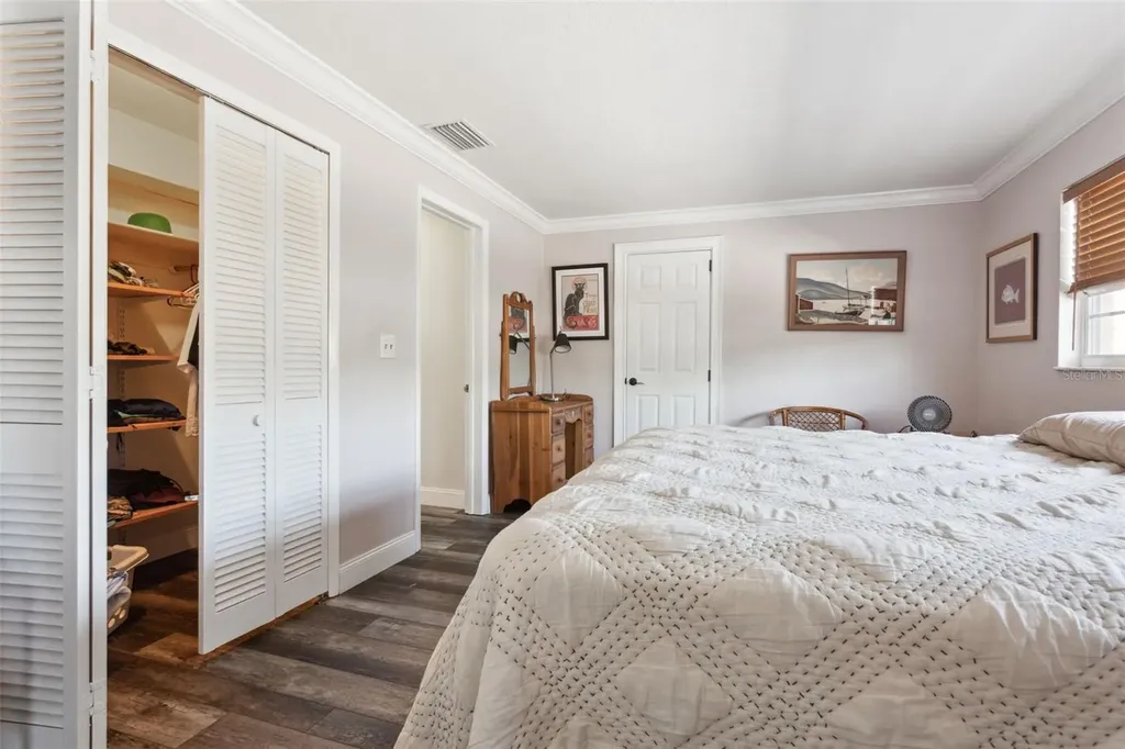 2132 Greenbriar Boulevard Clearwater FL 33763