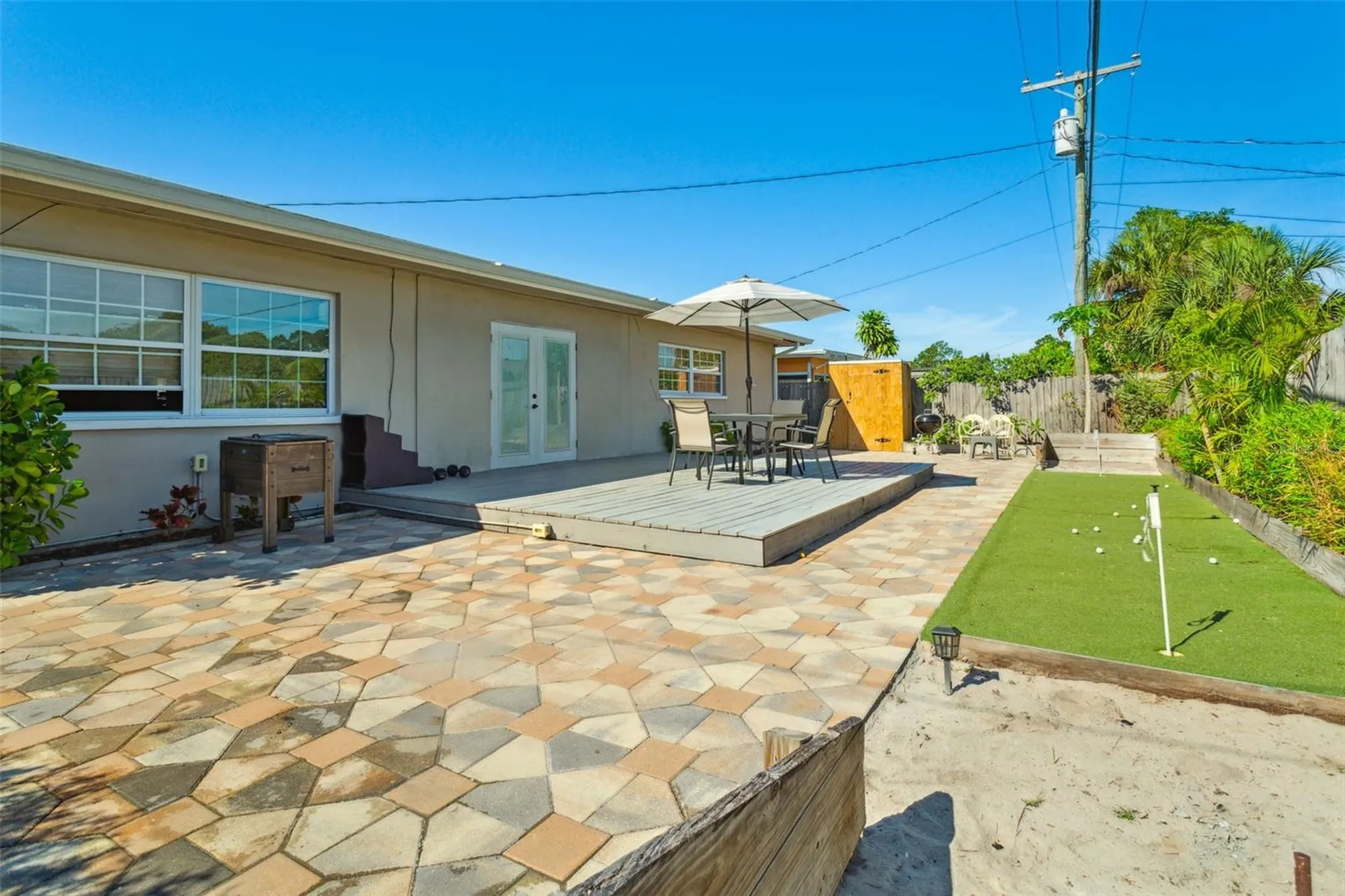 2132 Greenbriar Boulevard Clearwater FL 33763