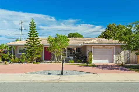 2132 Greenbriar Boulevard Clearwater FL 33763