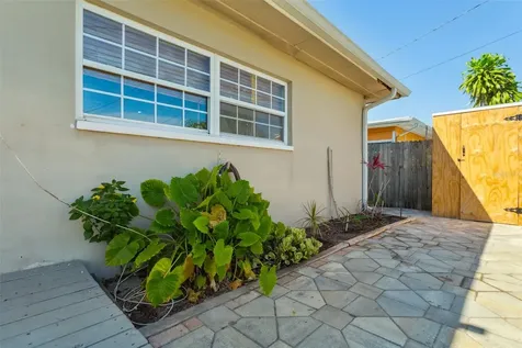 2132 Greenbriar Boulevard Clearwater FL 33763