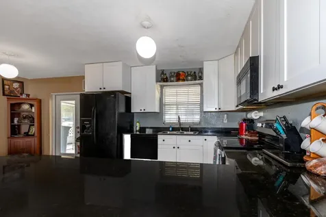 20024 State Road 44 Eustis FL 32736