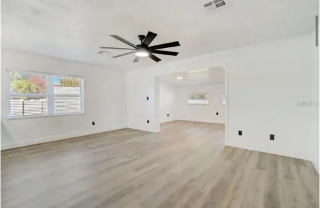 5205 Chenault Avenue Orlando FL 32839