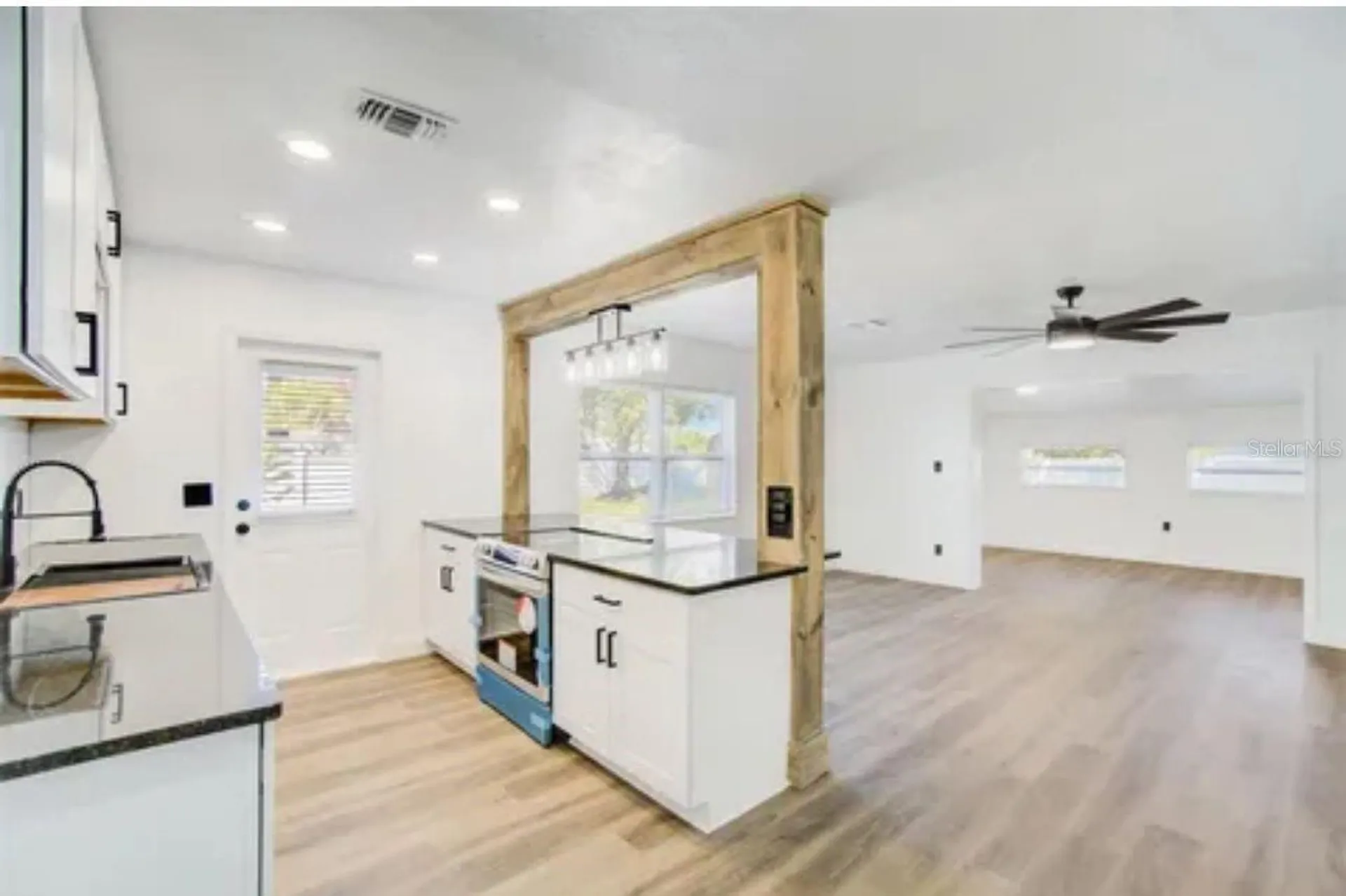 5205 Chenault Avenue Orlando FL 32839