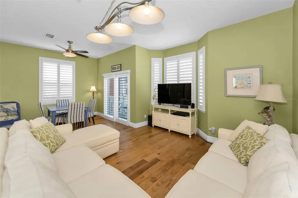 13303 Gulf Lane Madeira Beach FL 33708