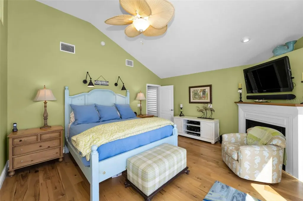 13303 Gulf Lane Madeira Beach FL 33708