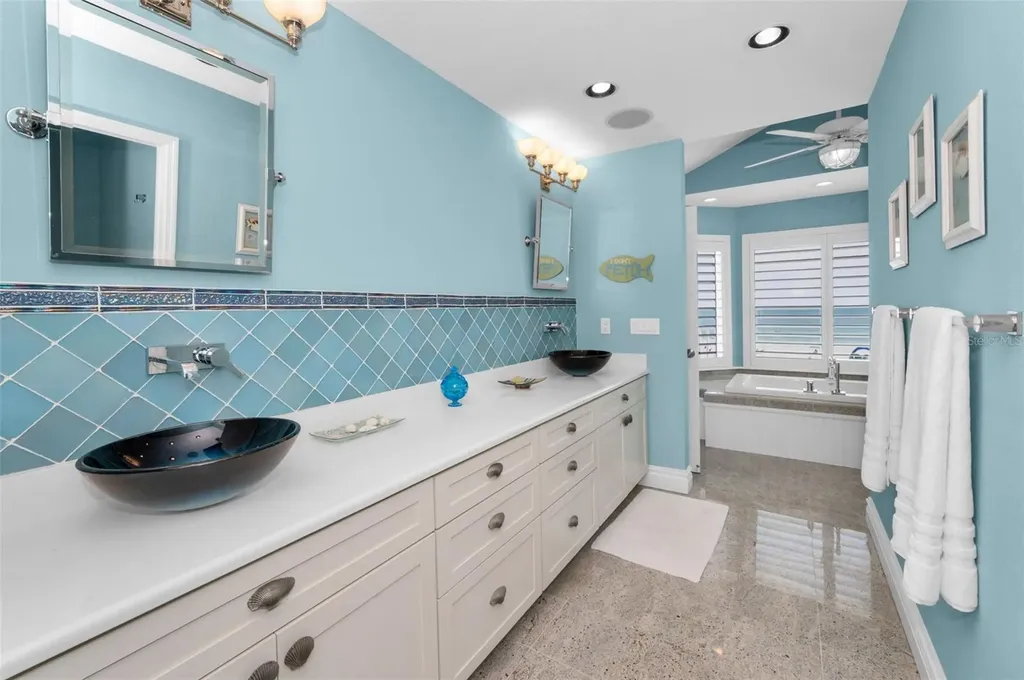 13303 Gulf Lane Madeira Beach FL 33708
