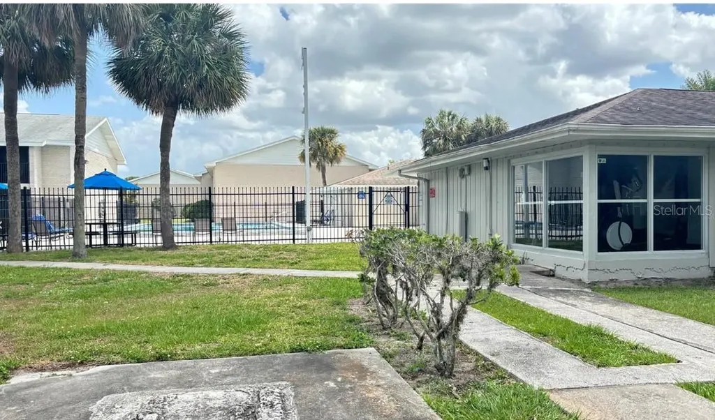860 Sky Lake Circle Orlando FL 32809