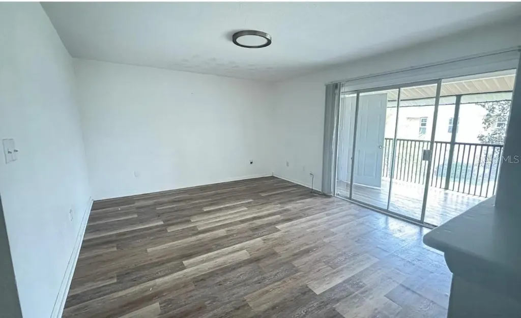 860 Sky Lake Circle Orlando FL 32809