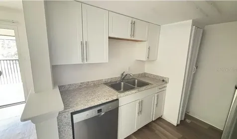 860 Sky Lake Circle Orlando FL 32809