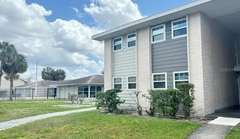 860 Sky Lake Circle Orlando FL 32809