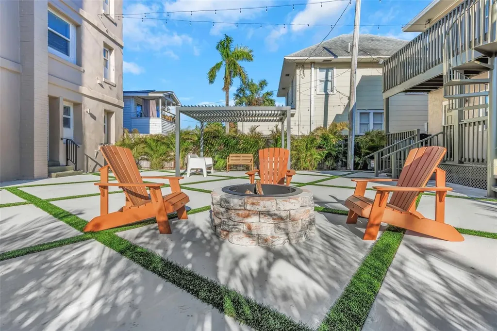 409 8th Street N St Petersburg FL 33701