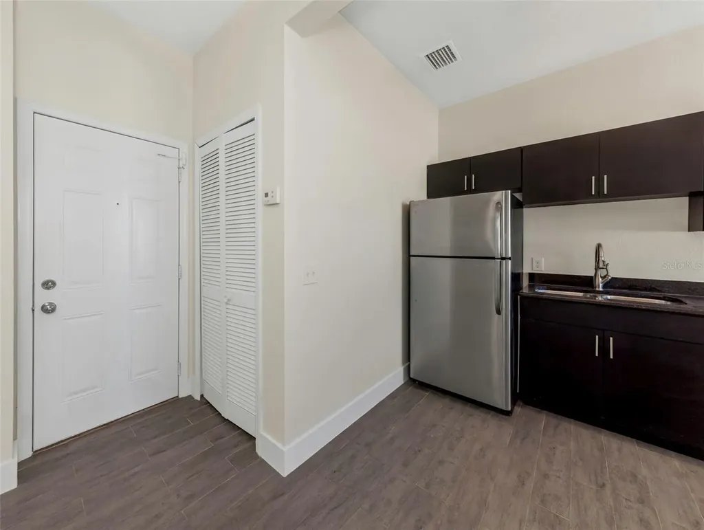 409 8th Street N St Petersburg FL 33701