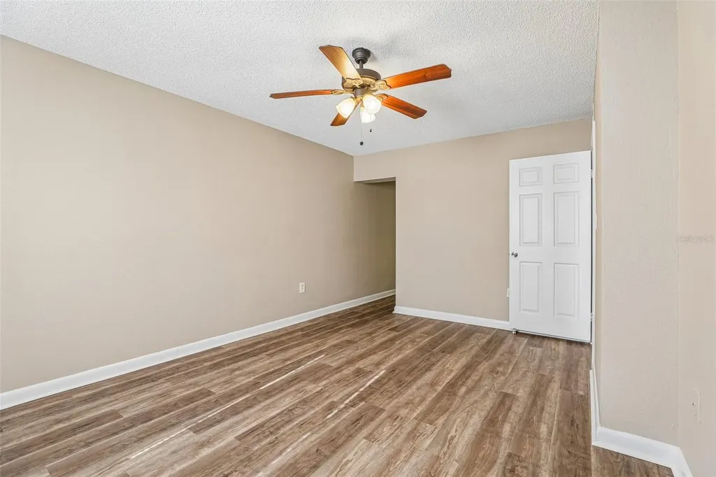 100 E Oak Terrace Drive Leesburg FL 34748