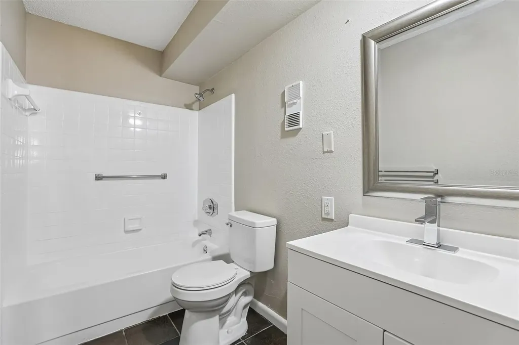 100 E Oak Terrace Drive Leesburg FL 34748