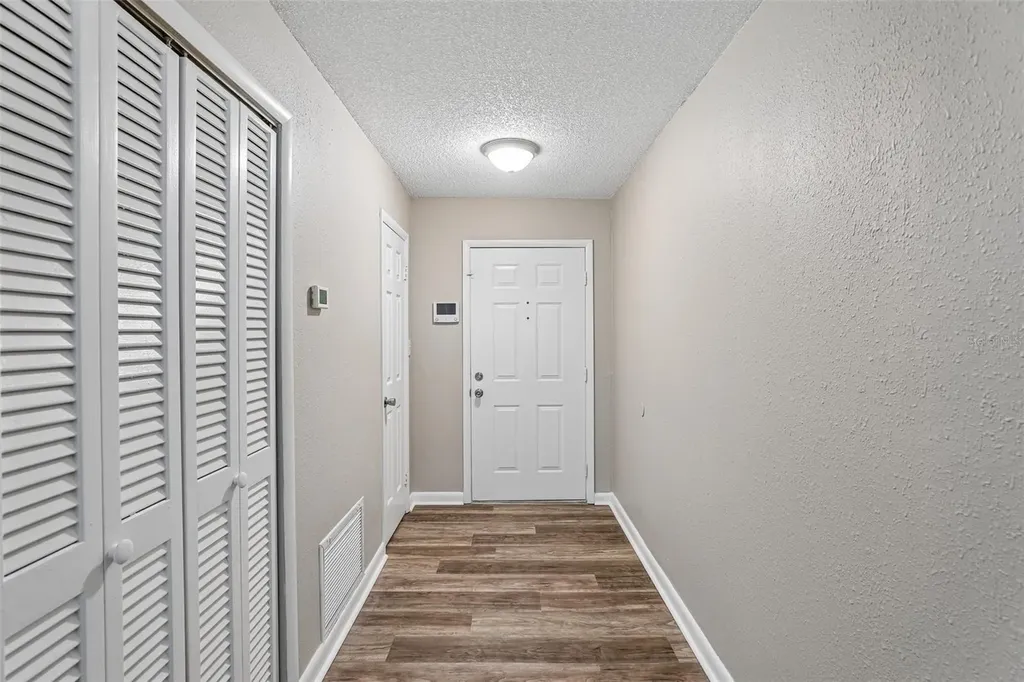 100 E Oak Terrace Drive Leesburg FL 34748