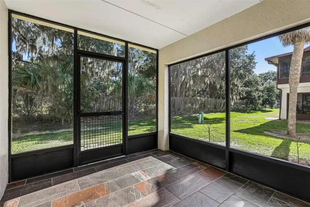 100 E Oak Terrace Drive Leesburg FL 34748