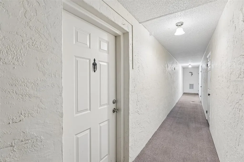 100 E Oak Terrace Drive Leesburg FL 34748