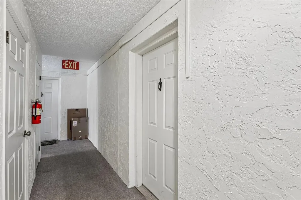 100 E Oak Terrace Drive Leesburg FL 34748