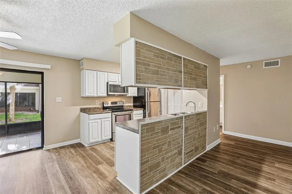 100 E Oak Terrace Drive Leesburg FL 34748