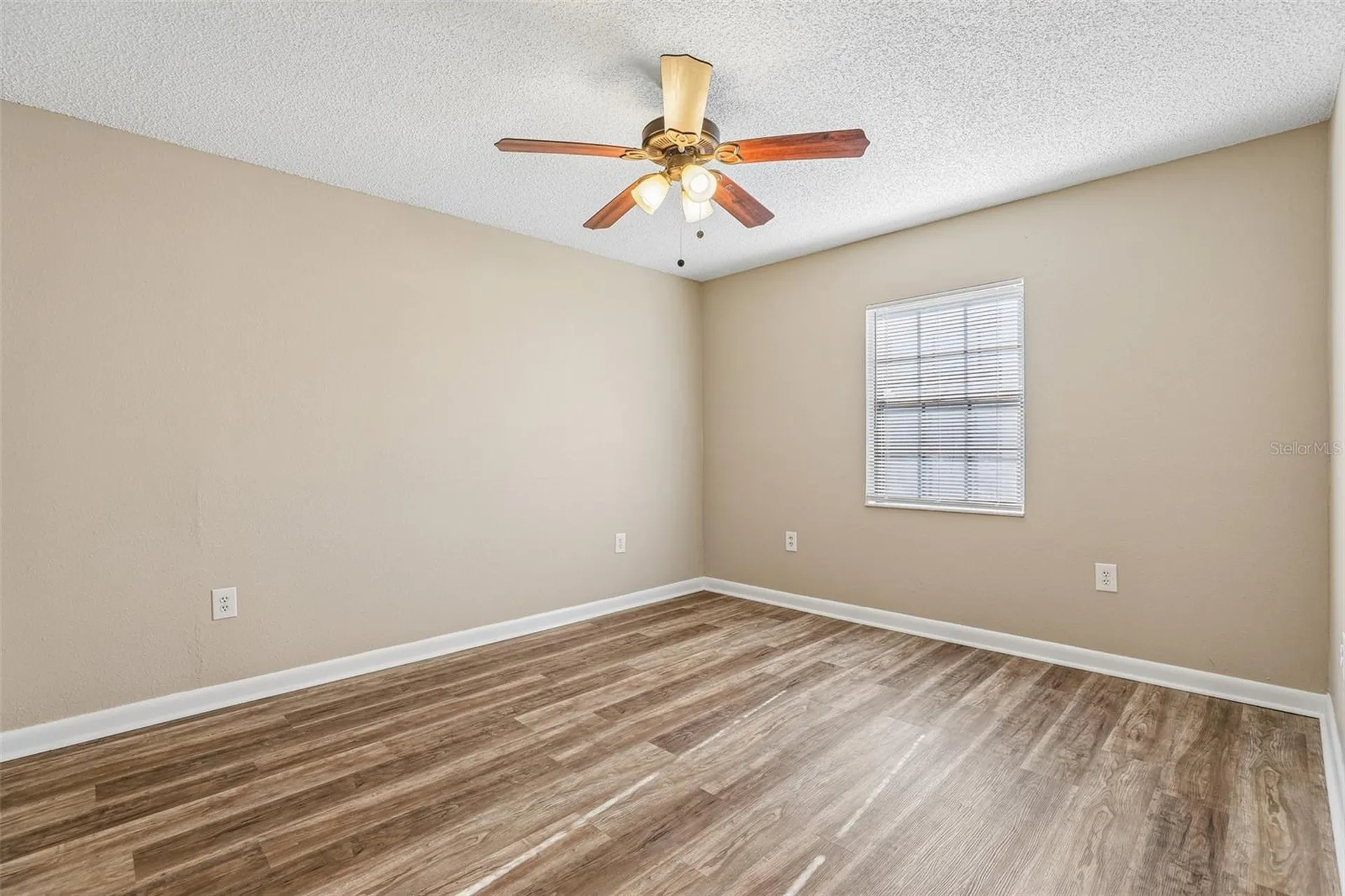 100 E Oak Terrace Drive Leesburg FL 34748