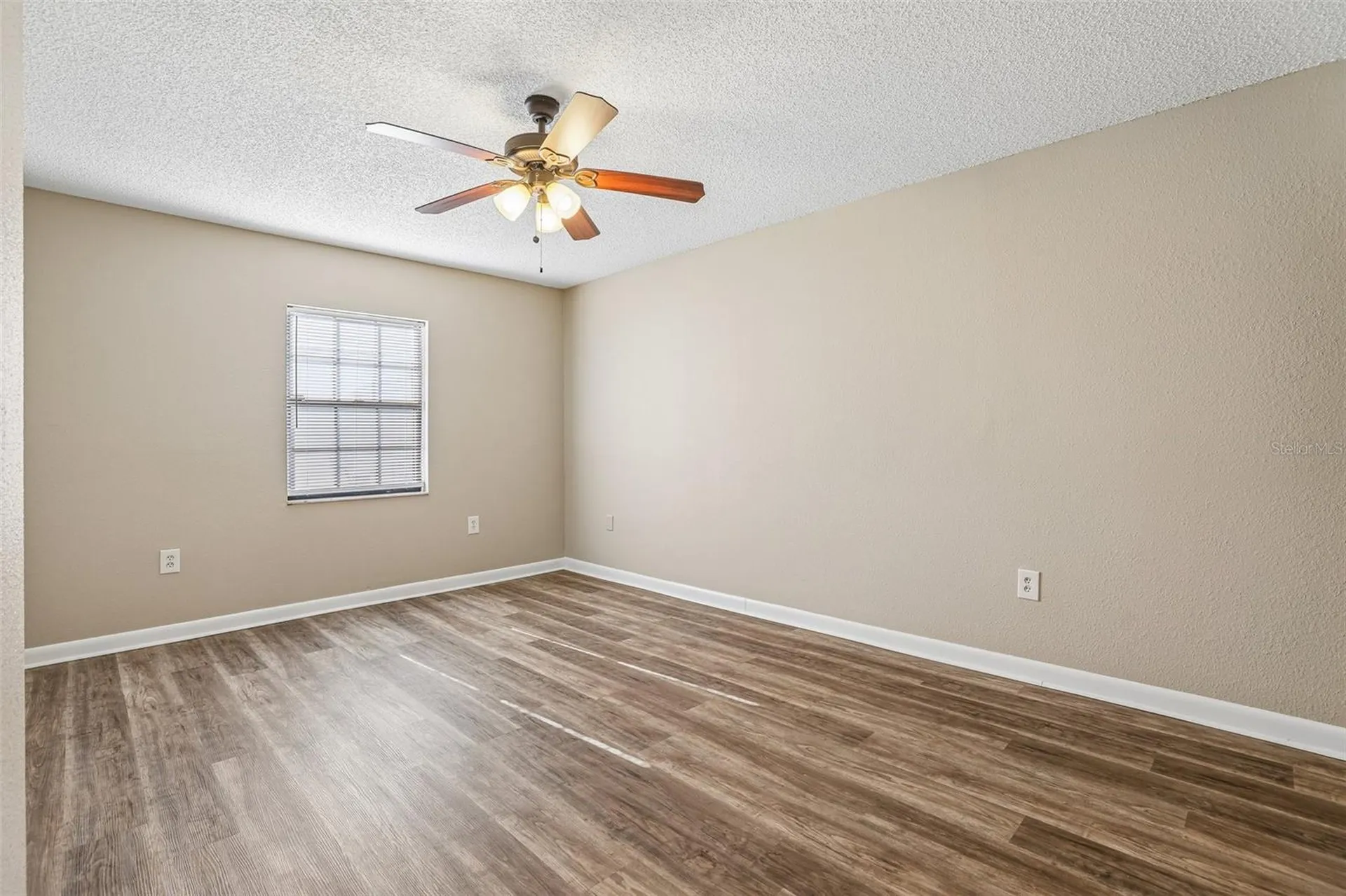 100 E Oak Terrace Drive Leesburg FL 34748