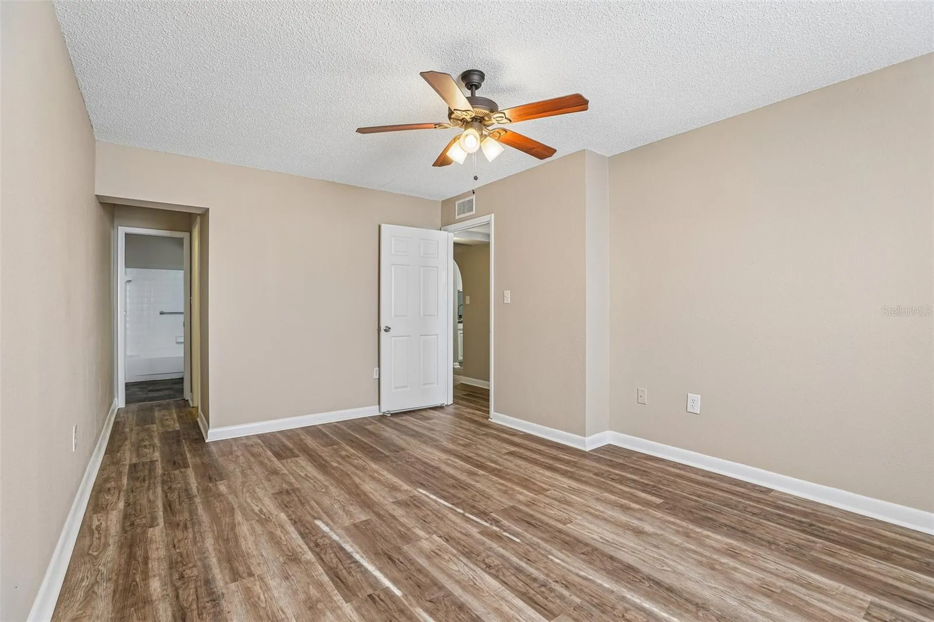 100 E Oak Terrace Drive Leesburg FL 34748