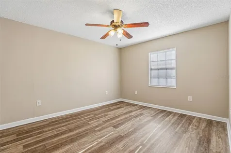 100 E Oak Terrace Drive Leesburg FL 34748