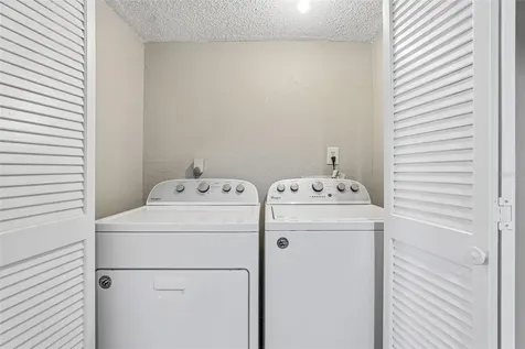 100 E Oak Terrace Drive Leesburg FL 34748