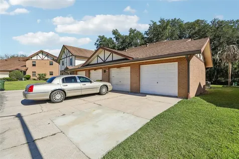 100 E Oak Terrace Drive Leesburg FL 34748