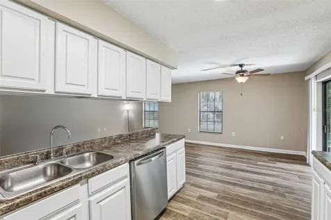 100 E Oak Terrace Drive Leesburg FL 34748