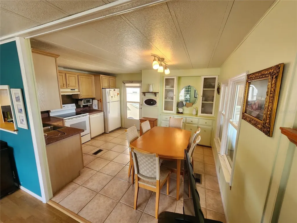 808 53rd Avenue E Bradenton FL 34203