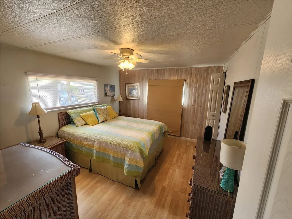 808 53rd Avenue E Bradenton FL 34203