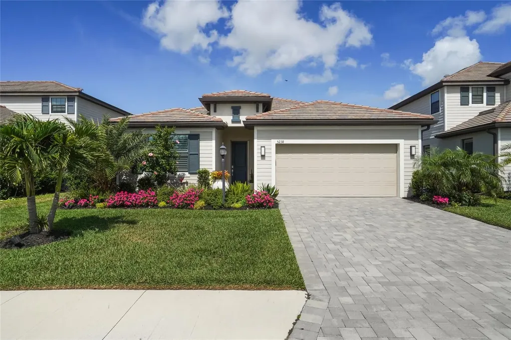 5238 Coral Reef Way Bradenton FL 34211