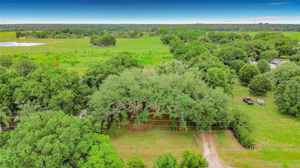 255 Grant Bass Road Kenansville FL 34739