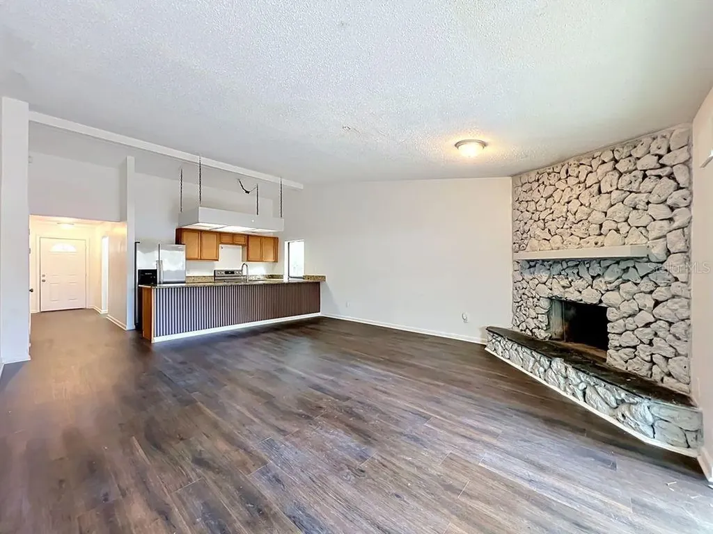 5214 2nd Street Orlando FL 32810